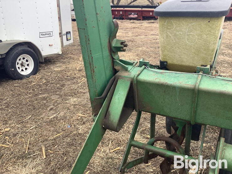 john-deere-7000-image-12