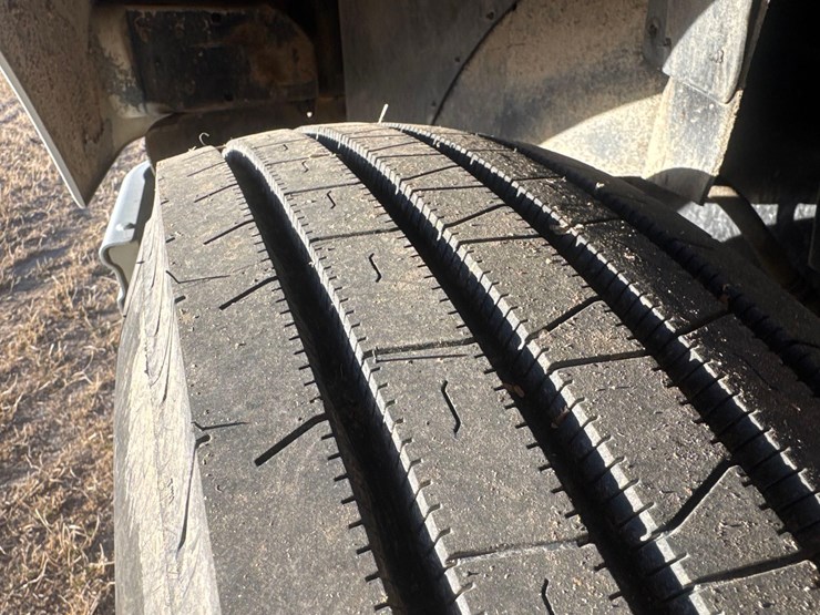 1999-international-60-image-36