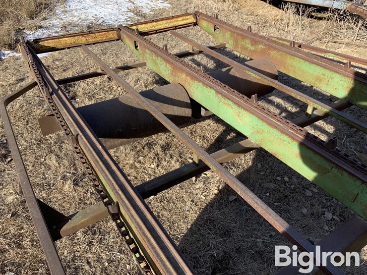 john-deere-200-image-17