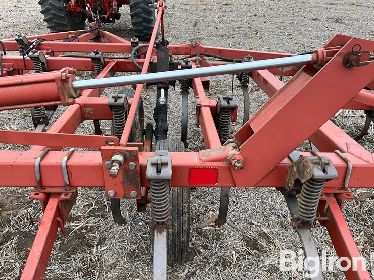 hesston-2210-image-18