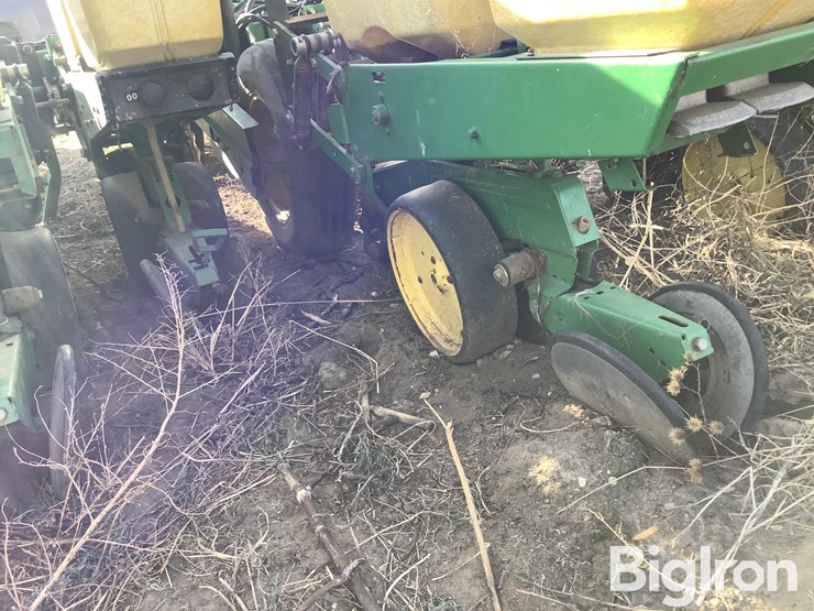 john-deere-7200-image-15