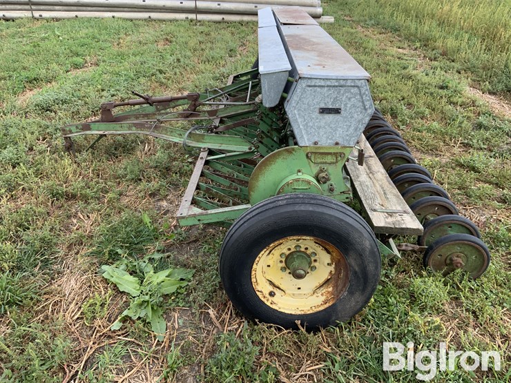 john-deere-18-image-8