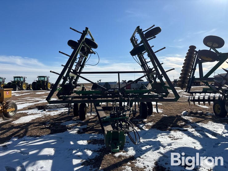 1990-john-deere-610-image-2