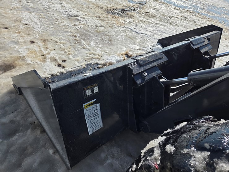 new-holland-l190-image-11