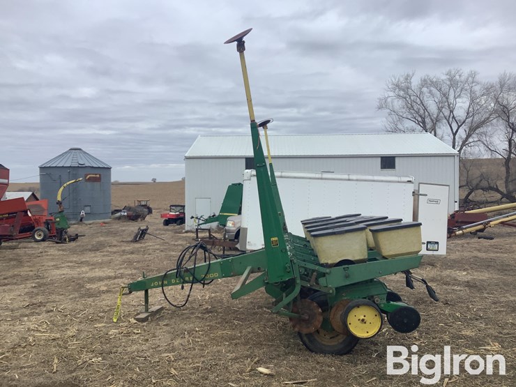 john-deere-7000-image-8