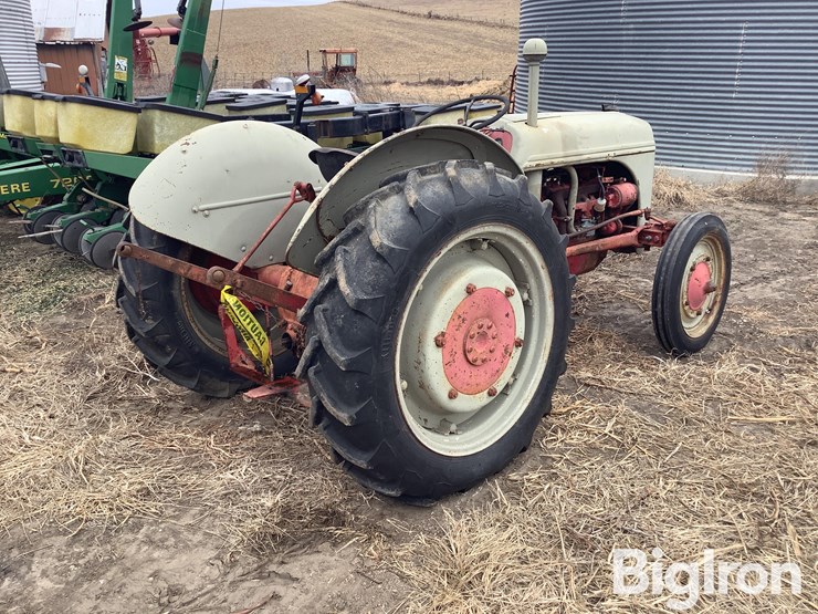 ford-tractor-image-5