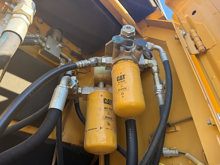 caterpillar-328d-image-61