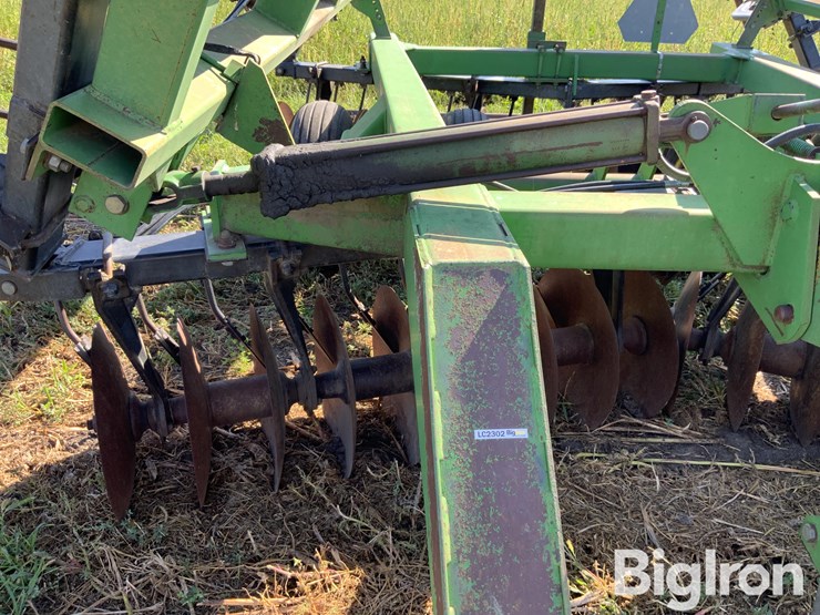 john-deere-630-image-11