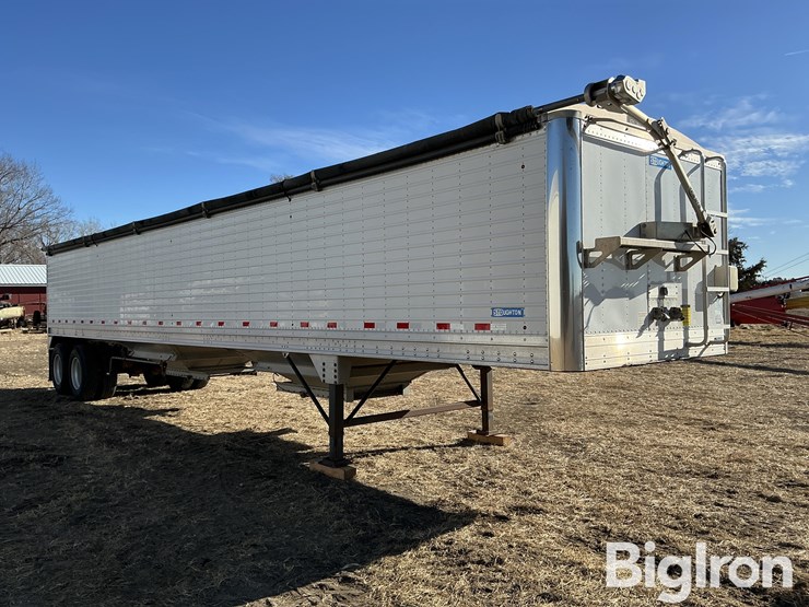 2015-stoughton-ahv-421t-ar-a-image-3