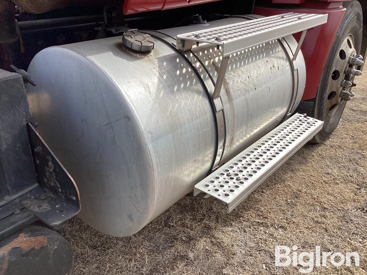 2012-international-prostar-image-10