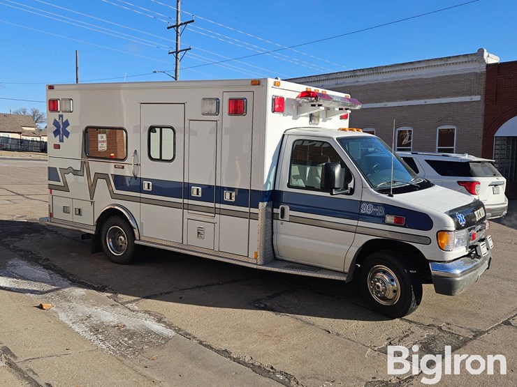 2001-ford-e450-image-3