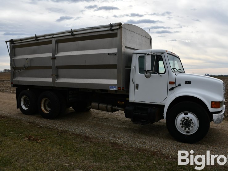 1994-international-4900-image-3