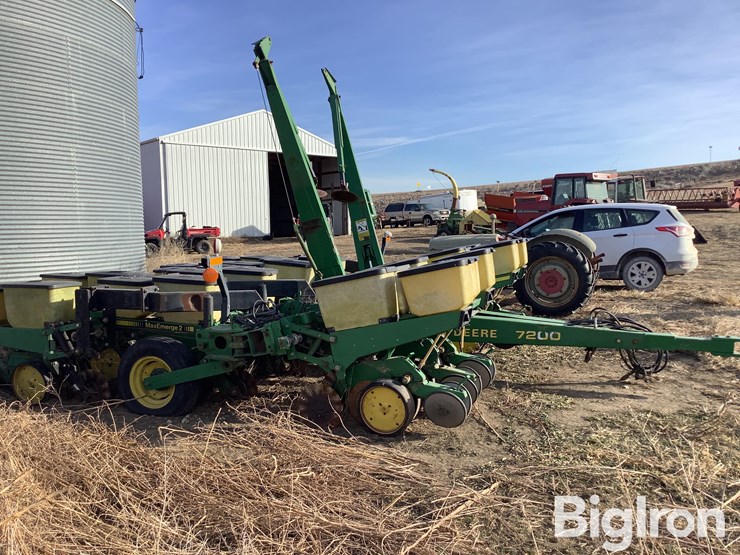 john-deere-7200-image-4