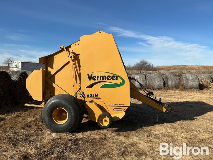 2007-vermeer-605m-image-4