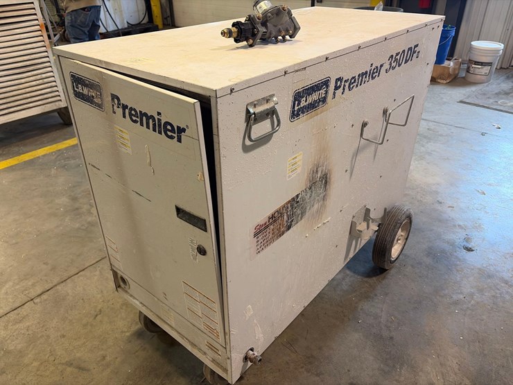 l.b.-white-premier-350df-heater-image-1