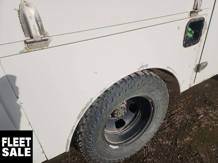 2013-ram-3500-slt-image-44