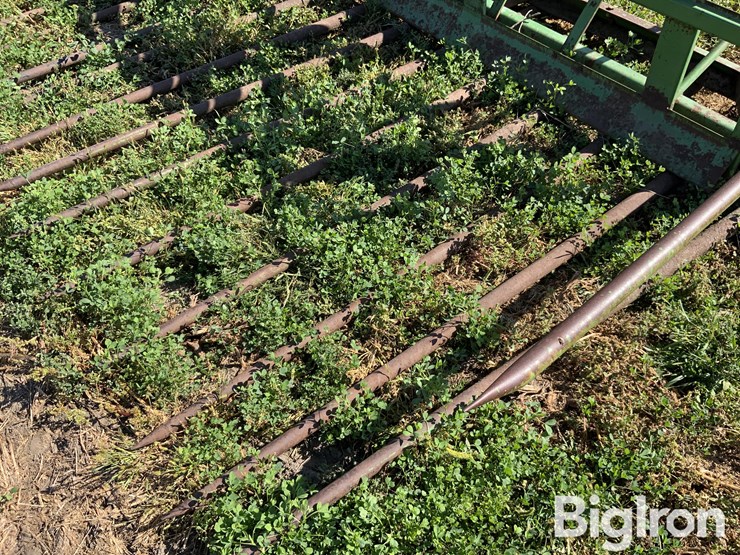 john-deere-158-image-9