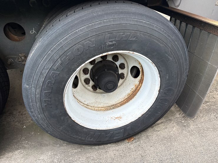 2005-great-dane-53-image-30