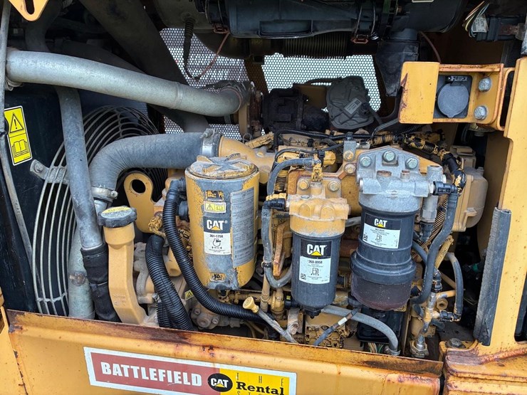 caterpillar-d3k2-xl-image-16