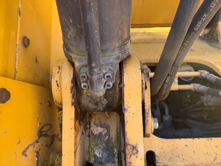 caterpillar-328d-image-34