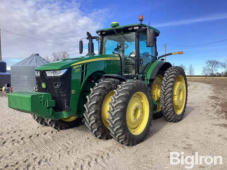 2020-john-deere-8370r-image-1