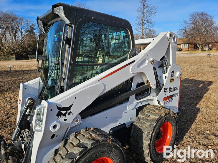 2015-bobcat-s650-image-20