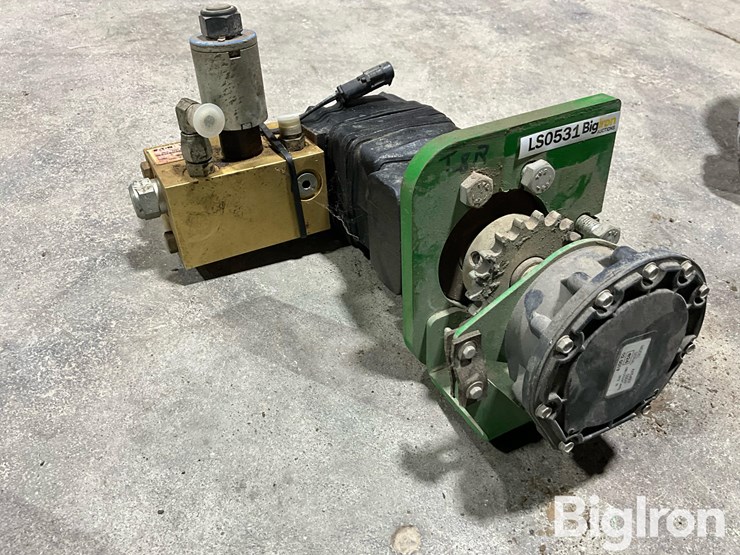 john-deere-1790-image-13