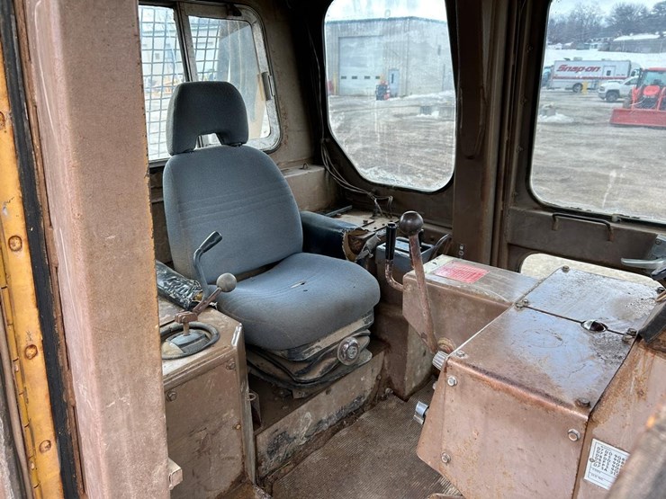 caterpillar-d7g-image-23