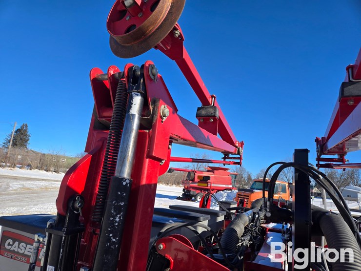 2014-case-ih-1255-image-19