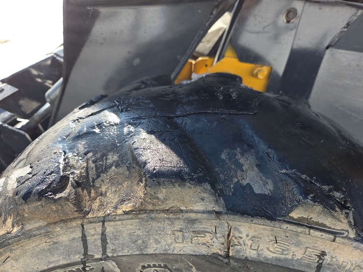 new-holland-l190-image-43