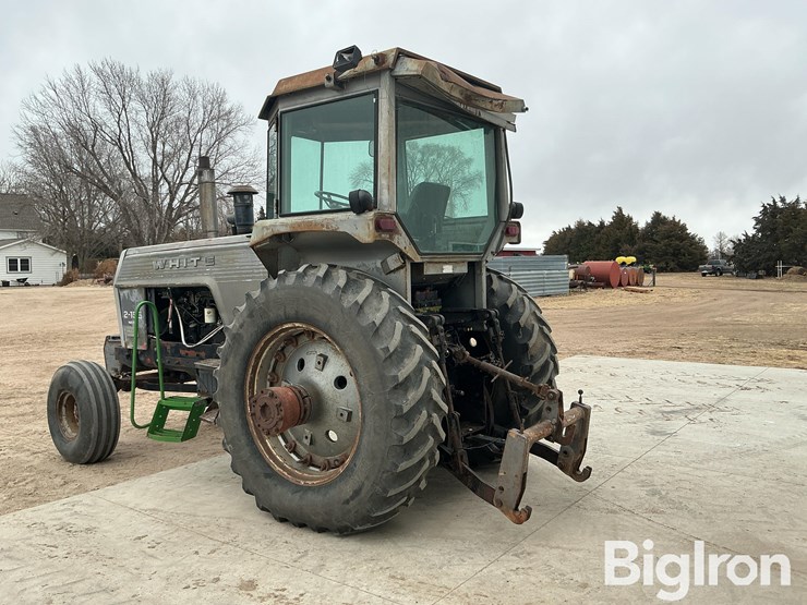 1979-white-2-155-image-7