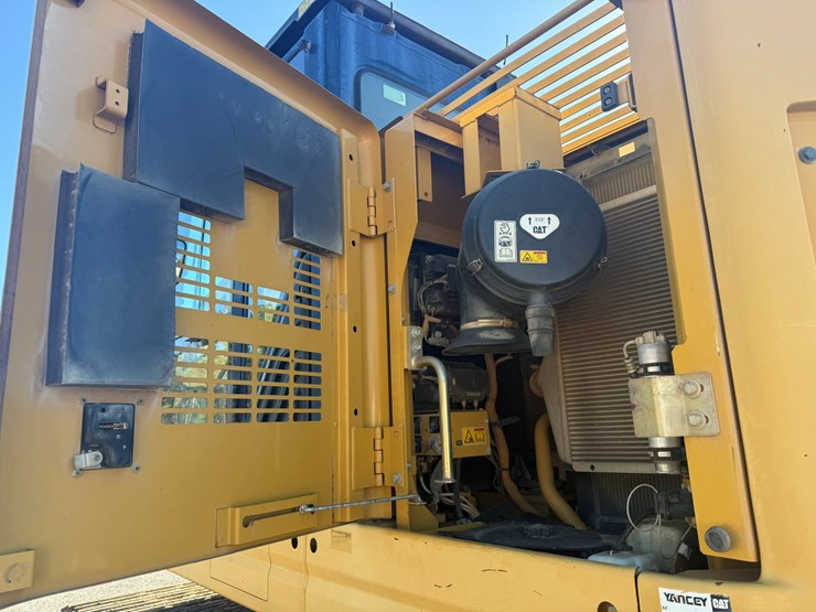 caterpillar-328d-image-70