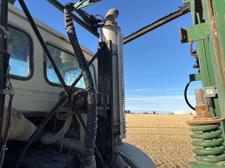 1992-white-gmc-haying-mantis-stacker-truck-image-38