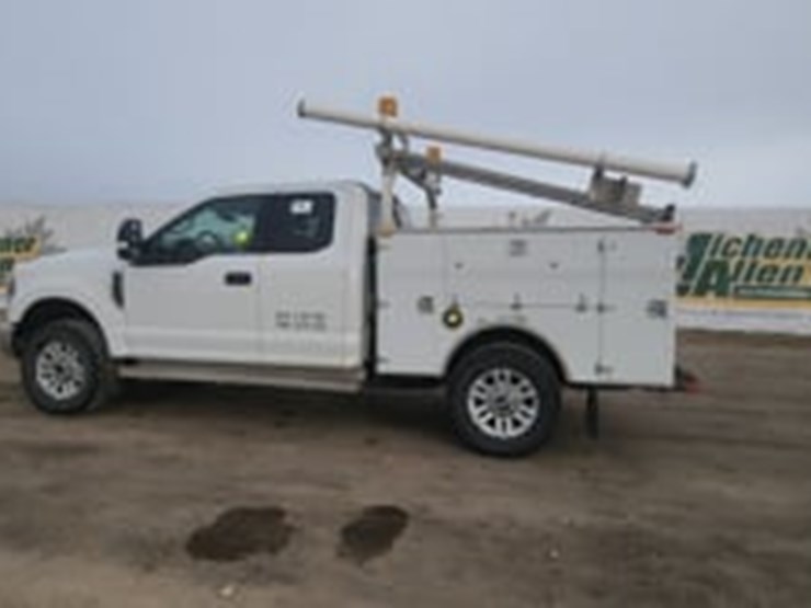 2018-ford-f350-image-5