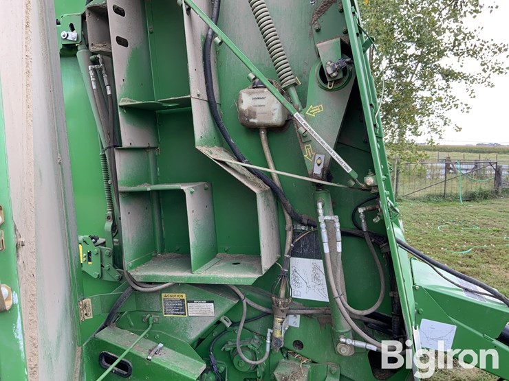 2012-john-deere-568-image-18