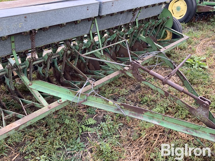 john-deere-18-image-13