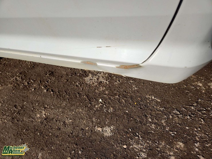 2015-dodge-3500-image-31