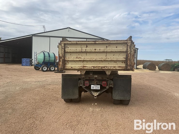 1981-international-1854s-image-6