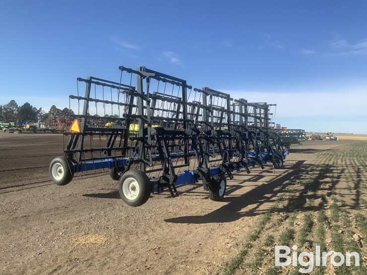 new-holland-sg320-image-5