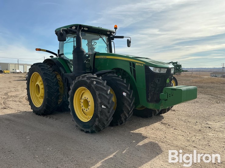 2017-john-deere-8370r-image-3