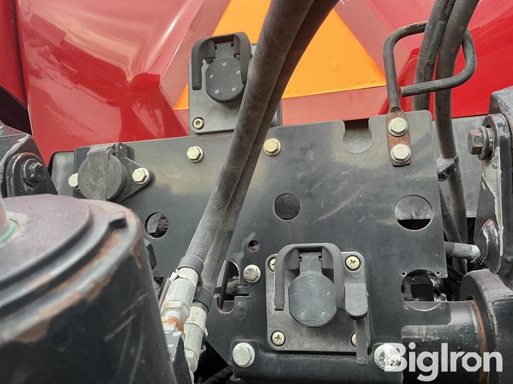 2015-case-ih-magnum-310-image-16