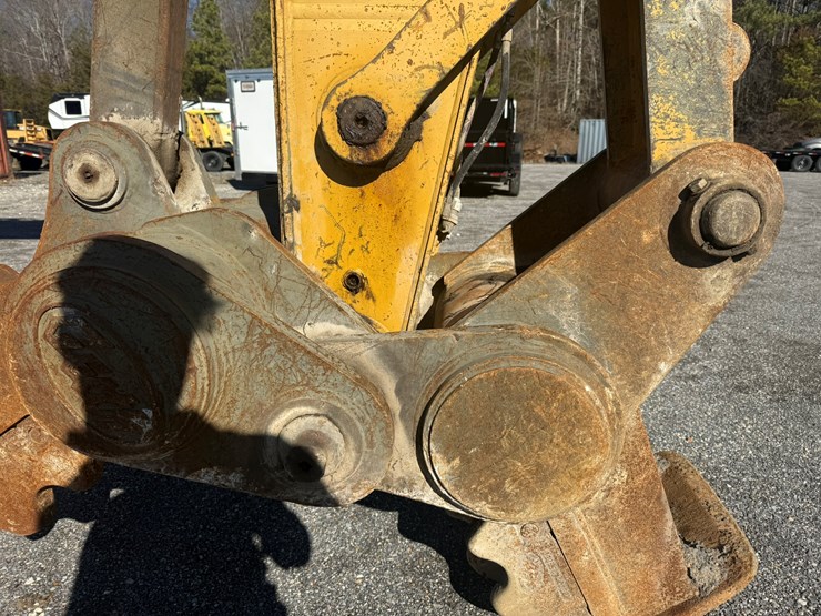 caterpillar-328d-image-13