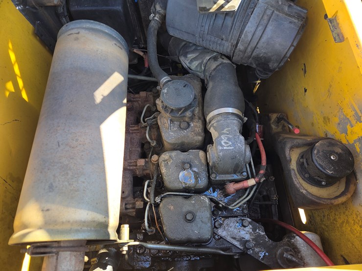 new-holland-l190-image-26