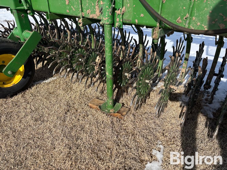 john-deere-40-image-16