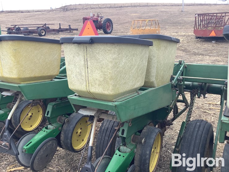 john-deere-7000-image-16