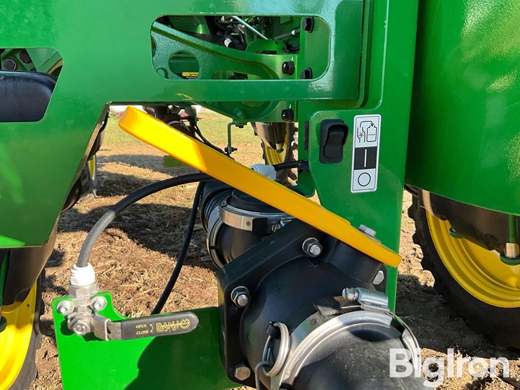 2021-john-deere-r4038-image-20