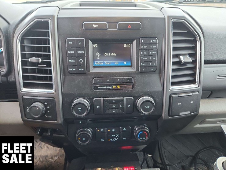 2017-ford-f350-image-21