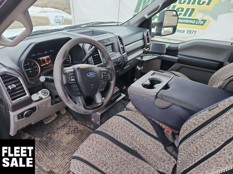 2017-ford-f350-image-17