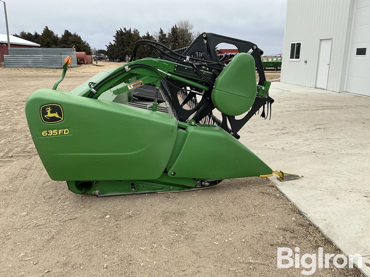 2013-john-deere-635fd-image-4