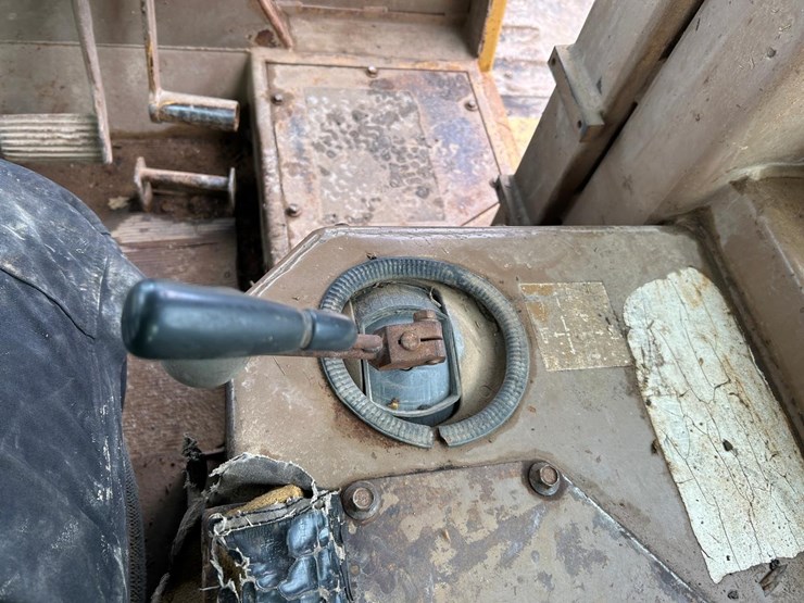 caterpillar-d7g-image-27